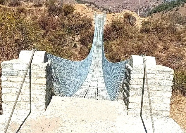 सिञ्जाको रनुखानामा झोलुङ्गे पुल निर्माण