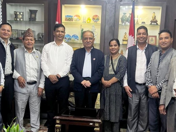 माओवादीले कालिकोट नछाड्ने प्रचण्ड आश्वासन