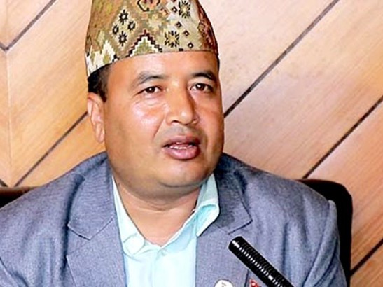 महेश बस्नेतद्वारा एमाले सचिवमा उम्मेदवारी घोषणा