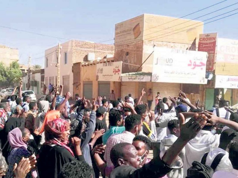 सुडानमा सेनाले सत्तामा पकड बलियो बनाएपछि विरोध प्रदर्शन