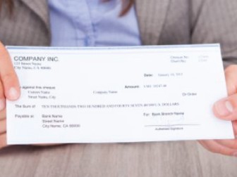 बड्डीचौरमा पक्राउ परेकाबाट ४५ लाखको चेक बरामद