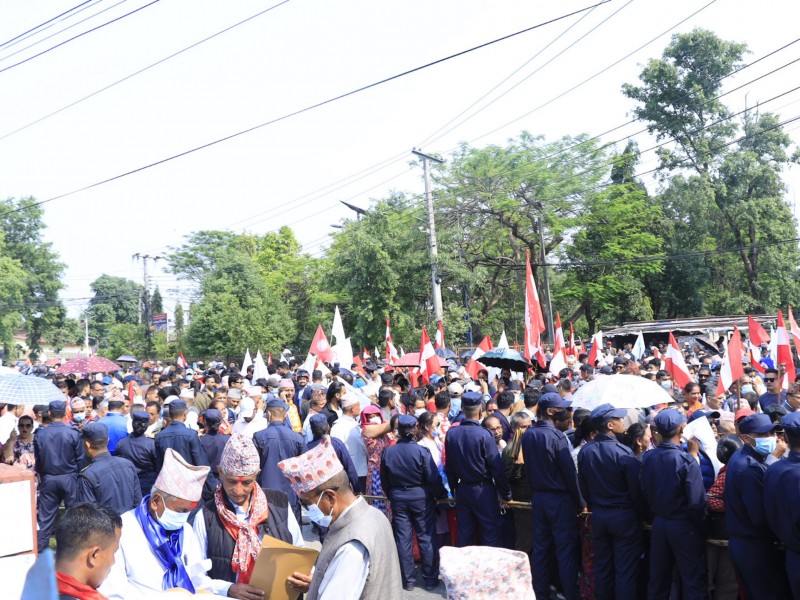 पोखरा महानगरपालिकामा गठबन्धन र नेकपा एमालेका तर्फबाट उम्मेदवारी दर्ता