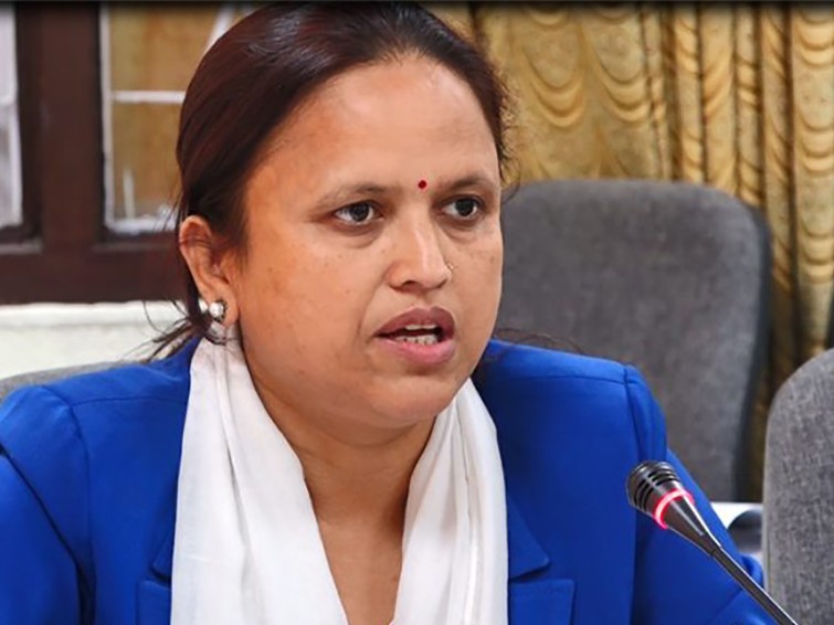 प्रधानमन्त्रीको टुङ्गो गठबन्धनभित्रबाटै हुन्छ : माओवादी नेत्री शर्मा