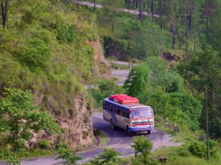 ह्युमपाइप बगाएपछि डुम्रे-बेँसीसहर खण्ड अवरुद्व