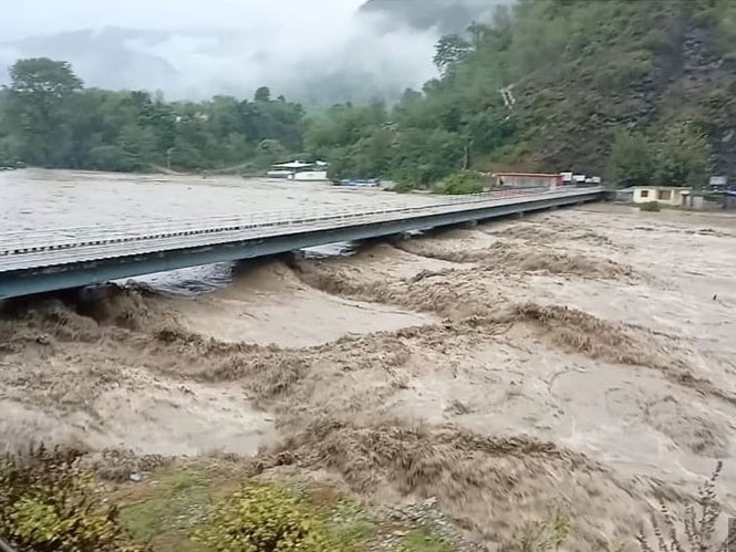 सेतीमा पानीको बहाव बढ्यो, जनजीवन प्रभावित