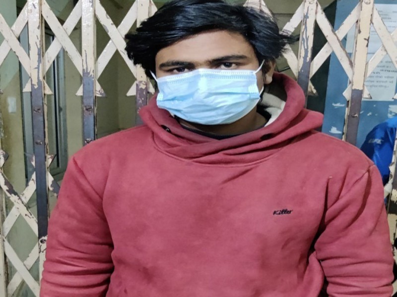 सरकारी छाप, दस्तखत किर्ते गरी ठगी गर्ने एक युवक पक्राउ
