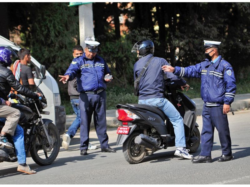 तीन हजार बढी सवारी चालक कारबाहीमा