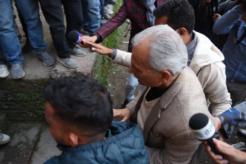 बालेनसँग छलफलमा बाबुराम भट्टराई पनि पुगे