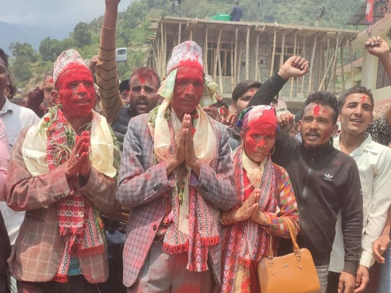 बारेकोट - ९ मा वडाध्यक्षसहित एमालेको प्यानल नै विजयी 
