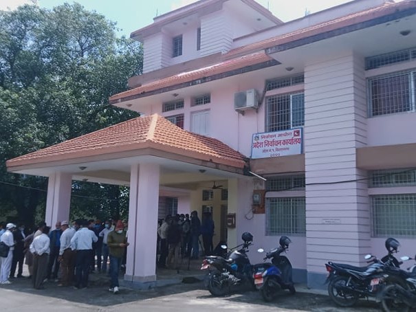 प्रदेश १ मा एमालेका १० जना सांसदले नेकपा एकीकृत समाजवादी रोजे