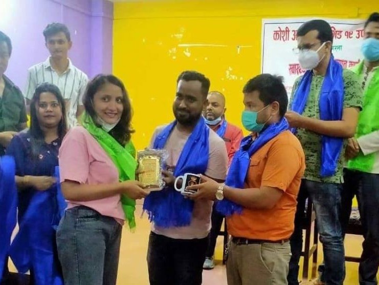 स्वास्थ्यकर्मीलाई बिरयानी हाउस र हाम्रो अभियानको सम्मान