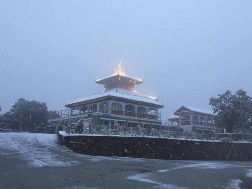 पर्वतारोहण र हवाई यातायात प्रभावित हुनसक्ने