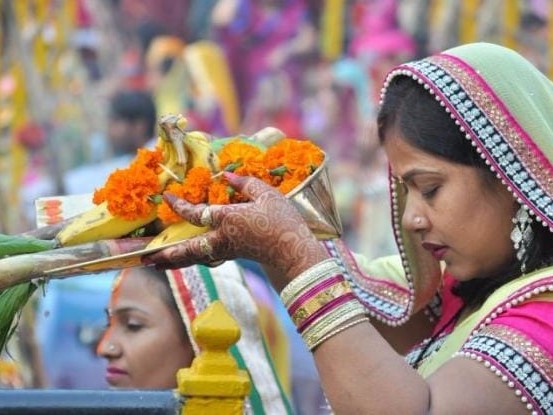 छठ पर्वको रौनक   