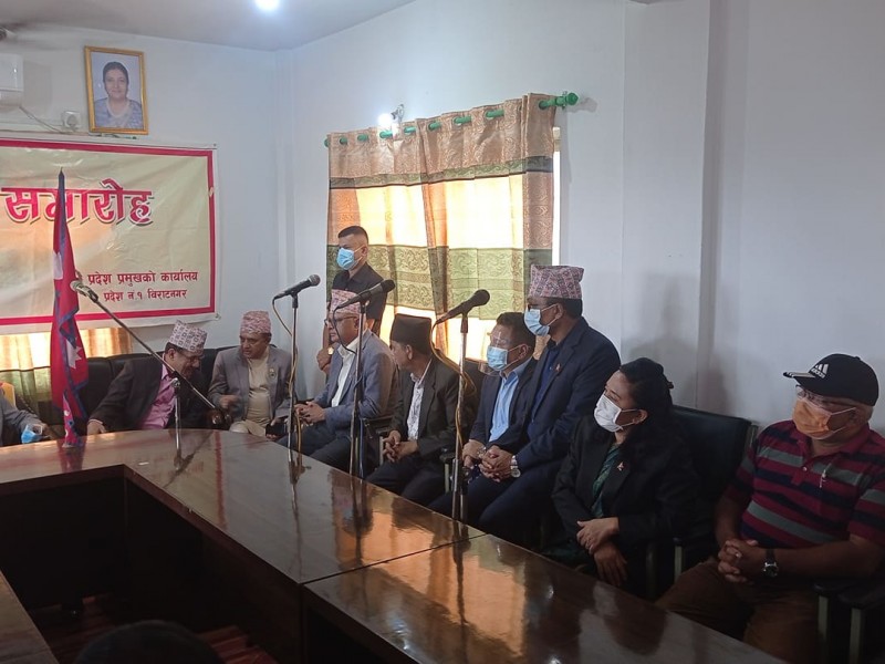 प्रदेश १ को मुख्यमन्त्रीमा भीम आचार्यले लिए शपथ