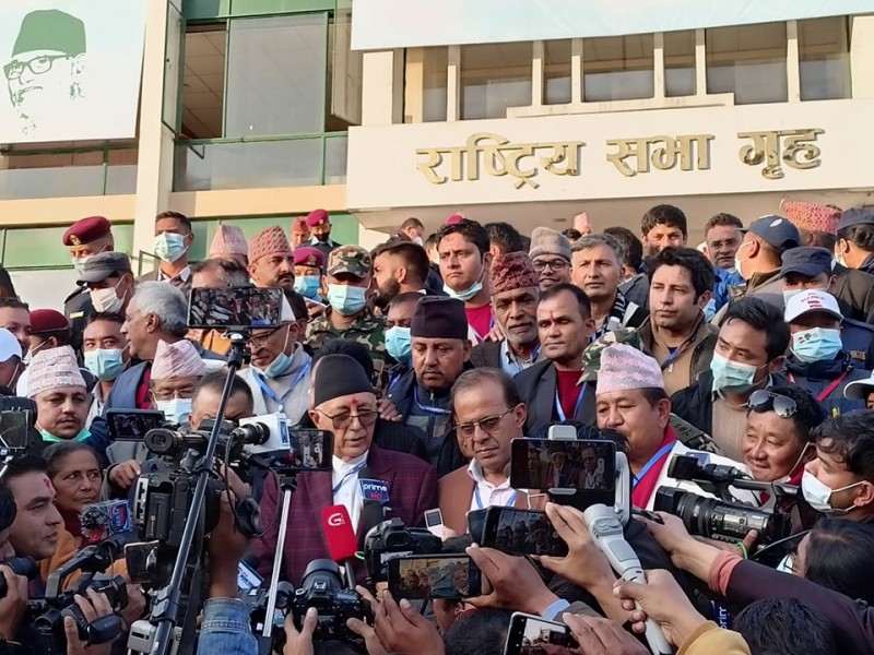 एक सभापति, एक सह–महामन्त्रीसहित ५२ केन्द्रीय सदस्यले लिए उम्मेदवारी फिर्ता