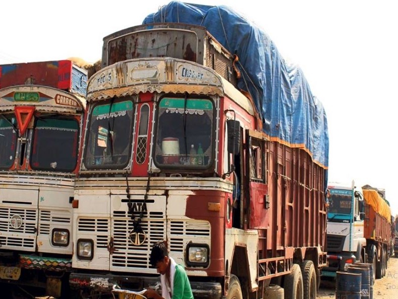 २० अर्ब ७६ करोडको निर्यात हुँदा एक खर्ब ३० अर्बको व्यापार घाटा