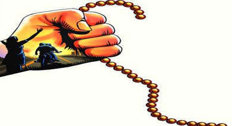 दैलेखमा वृद्ध महिलामाथि दिउँसै लुटपाट