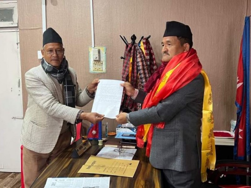 जलश्रोत मन्त्रीसँग खानेपानी योजनाको माग