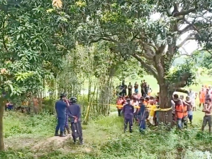 वैदेशिक रोजगारीबाट फर्केका एक युवकले गरे आफ्नै बुवा र श्रीमतीको हत्या