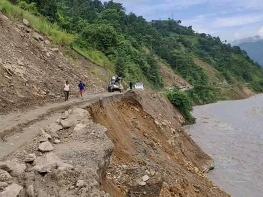 अवरुद्ध हेलम्बु राजमार्ग सञ्चालनमा