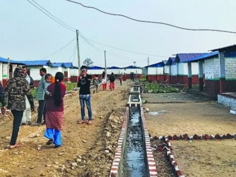 सरकारले बनाएका घरमा मुक्त हलियाले बस्न नमान्दा समस्या