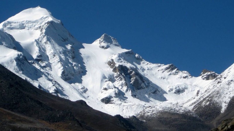 हिमपहिरोको अध्ययन गर्न तीन सदस्यीय विज्ञ टोली लाग्यो काँजी हिमालतर्फ