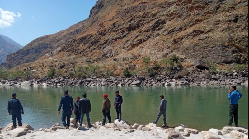 कर्णाली नदी तर्ने क्रममा बेपत्ता मजदुरको शव फेला