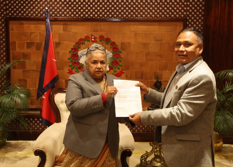 मन्त्री घिसिङले दिए राजीनामा