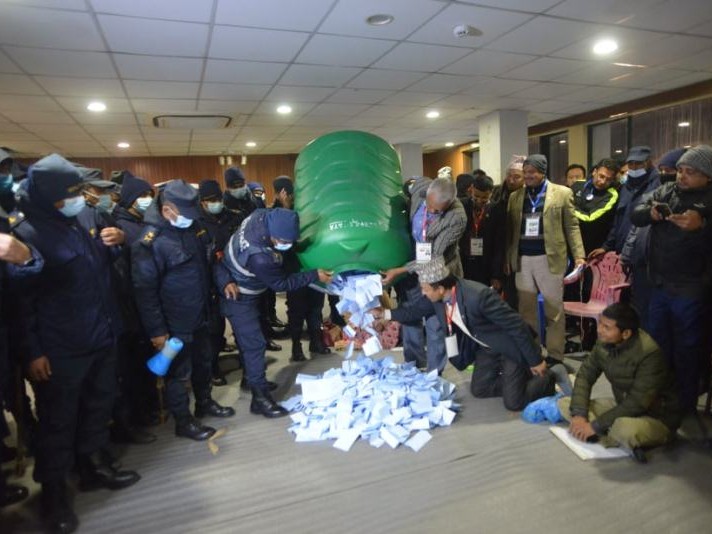 कांग्रेसले खुला महिला केन्द्रीय सदस्य: १३६४ मत गन्दा कसको कति?