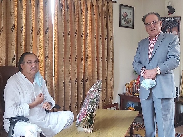 अध्यक्ष दाहालद्वारा पूर्वप्रधानमन्त्री खनालको स्वास्थ्यलाभको कामना