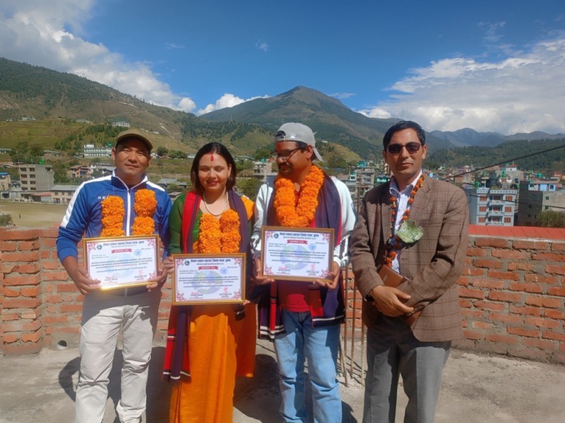 जुम्लाका तीन पत्रकार पुरस्कृत