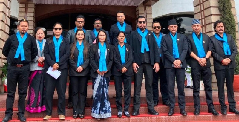 रास्वपा सांसदले सामूहिक राजीनामा