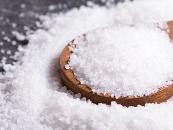 एकदिनमा कति नुन खानुहुन्छ ?