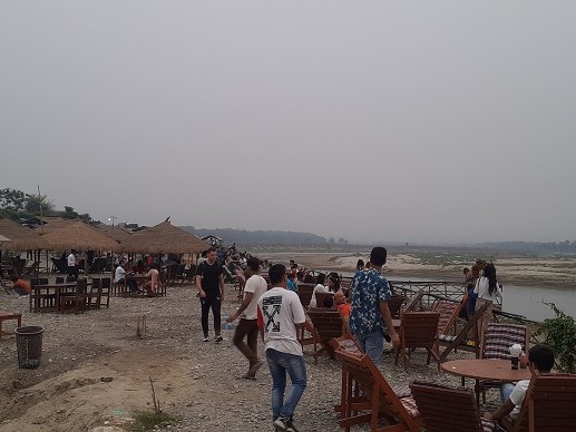 होटल मजदूरलाई संरचना निर्माणमा लगाइने