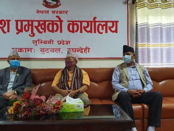 प्रदेश प्रमुख शेरचन र मुख्यमन्त्री पोखरेलबीच भेटवार्ता 