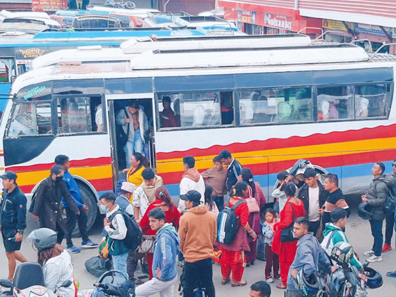 तिहार सुरु भएसँगै साढे ४४ हजार व्यक्ति काठमाडौँबाट बाहिरिए