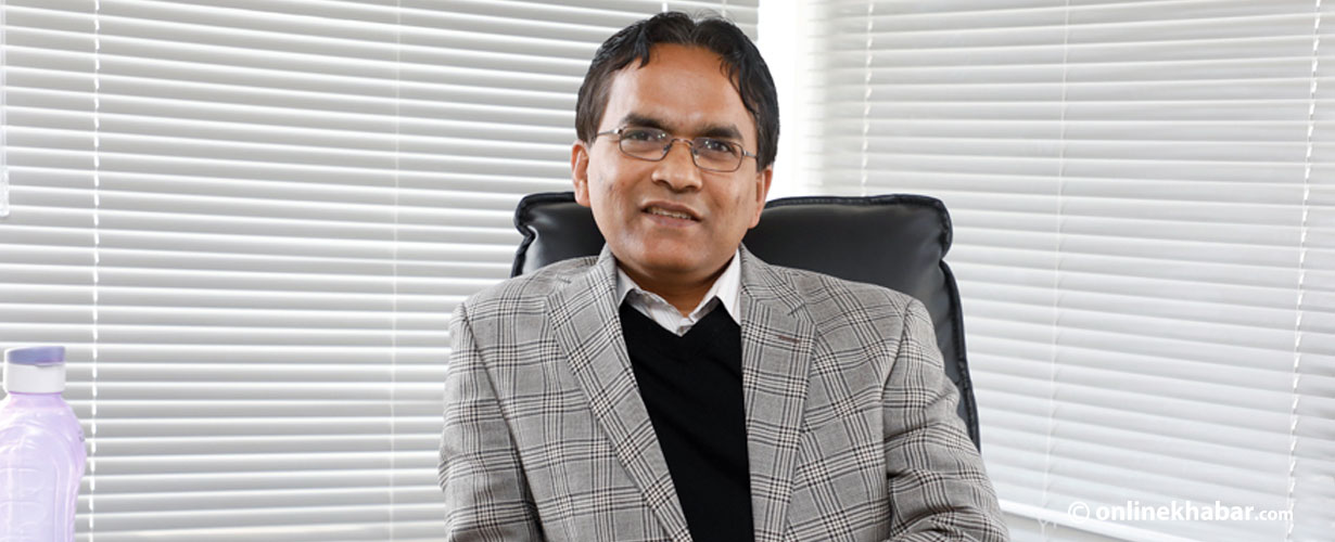 राष्ट्रिय योजना आयोगका उपाध्यक्ष डा पौडेललाई ज्ञापनपत्र