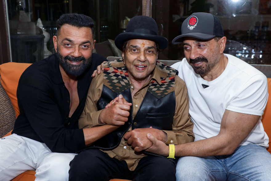 धर्मेन्द्रको स्वास्थ्यमा सुधार, ९० औं जन्मदिन भव्यताका साथ मनाउने