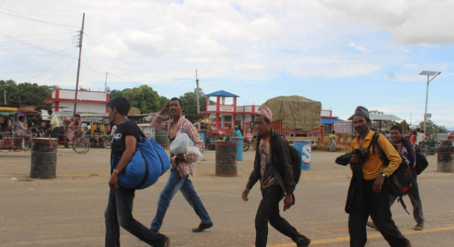 चाडपर्वका लागि घर फर्किने नेपाली बढ्दै