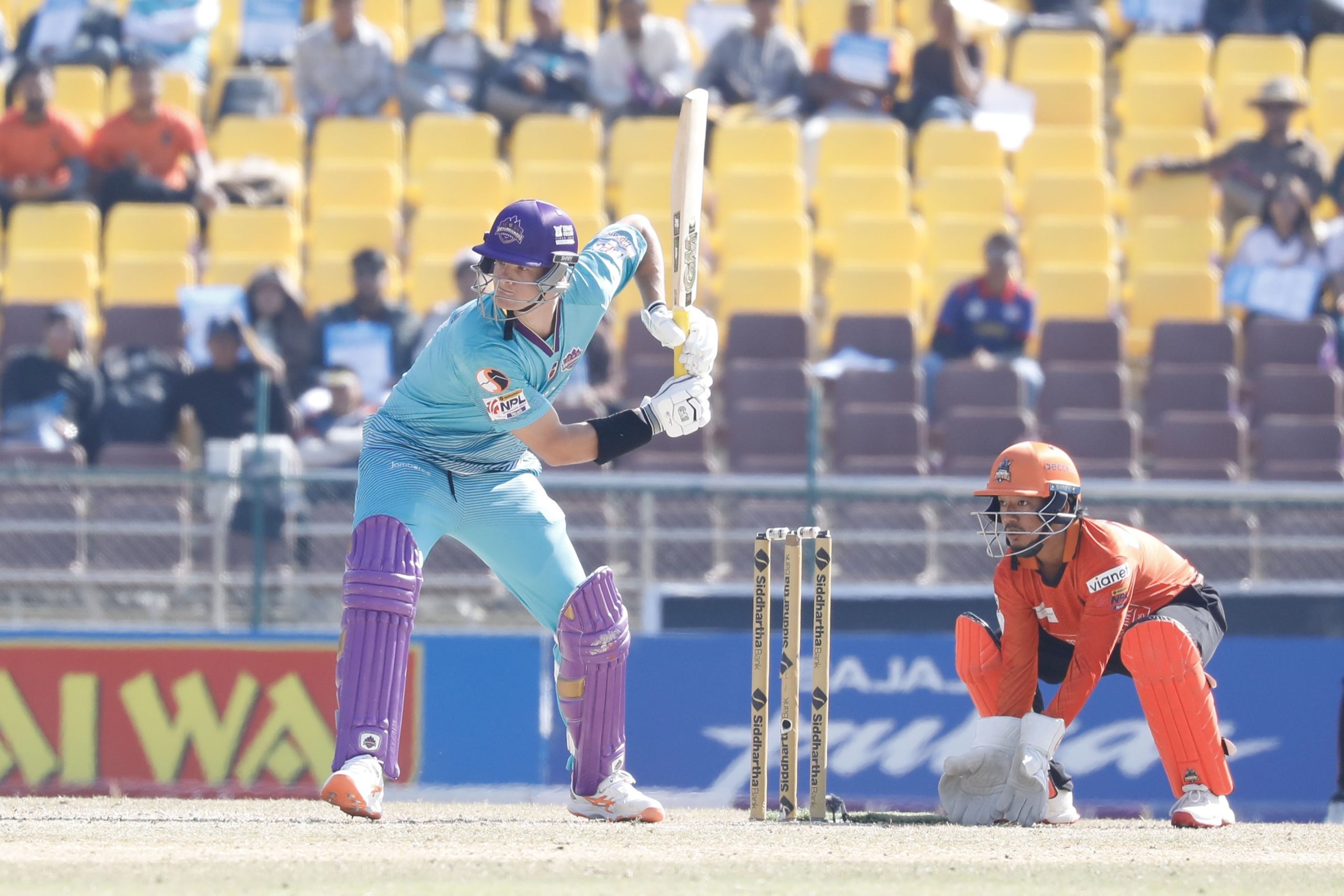 जोन सिम्प्सन अर्धशतक बनाउने १२औँ खेलाडी