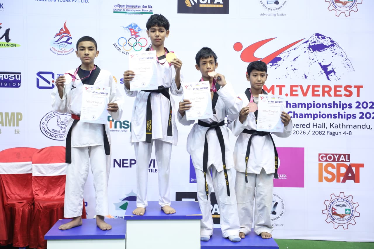 केनिशलाई स्वर्ण