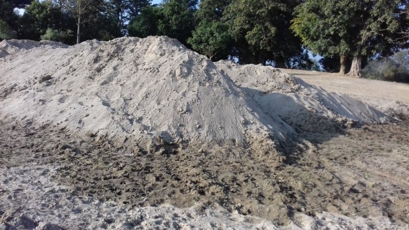 अवैधरुपमा उत्खनन गरी निकालिएको बालुवा लिलाम गरिने