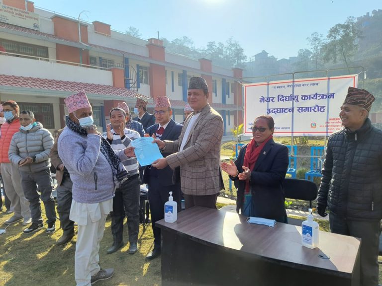 टोखामा ‘मेयर दीर्घायु कार्यक्रम’ स्थगित