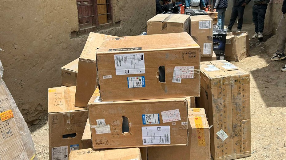 अदानचुलीलाई चीनबाट सूचना प्रविधि सामग्री सहयोग