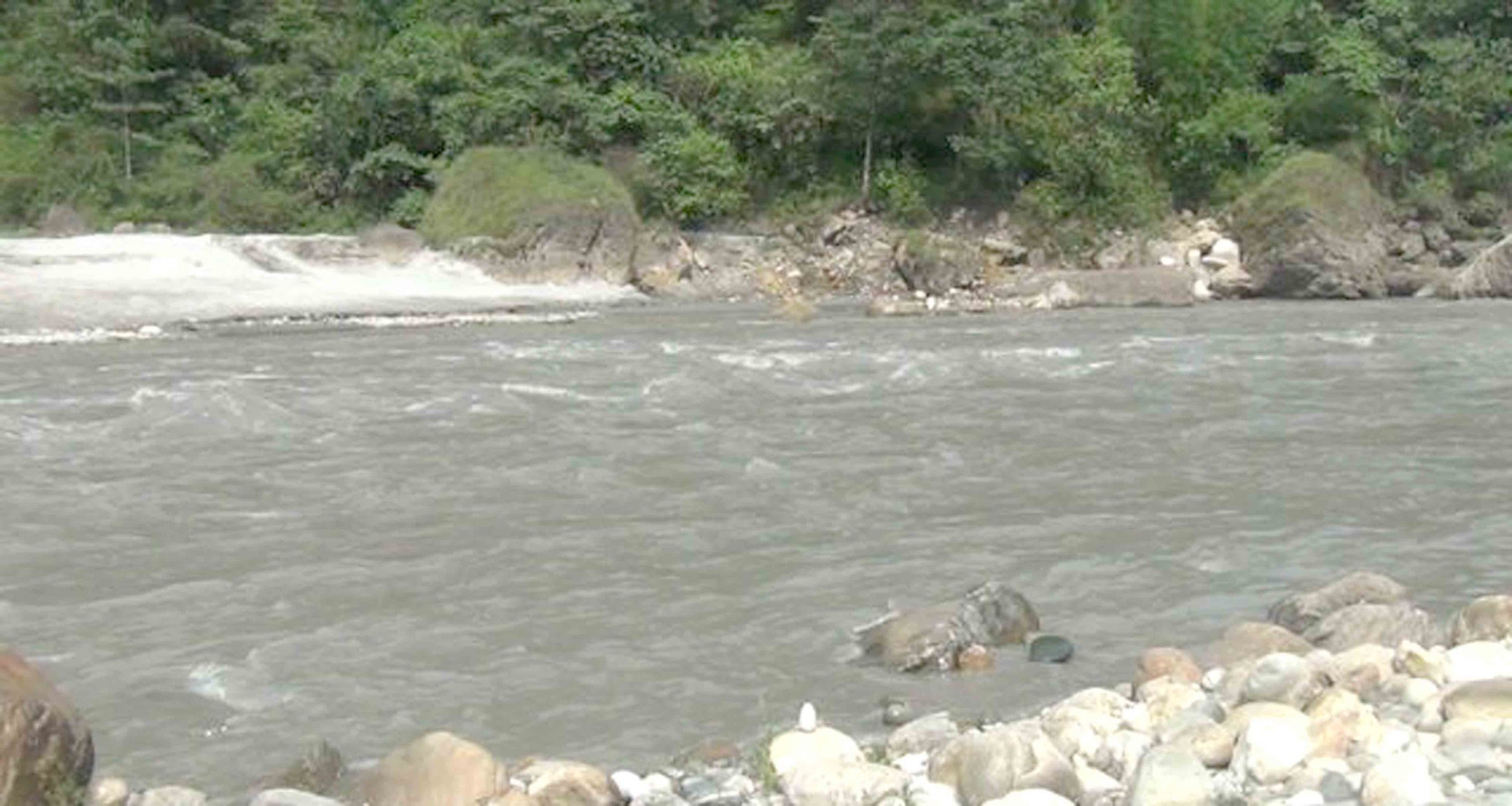 राहुघाट खोला थुनियो, तटीय क्षेत्रका बासिन्दालाई सतर्क रहन आग्रह