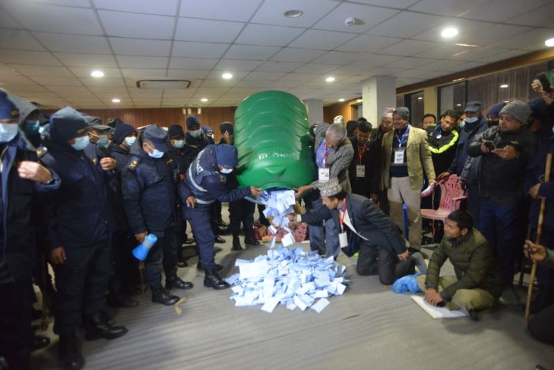 कांग्रेसले खुला महिला केन्द्रीय सदस्य: १३६४ मत गन्दा कसको कति?