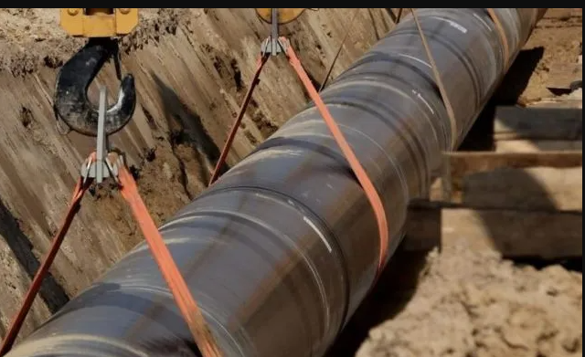 पाइपलाइन विस्तारका क्रममा घर भत्कियो