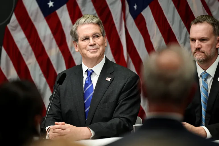 थप आक्रमणले मात्र इरानसँगको तनाव कम सम्भव : अमेरिकी अर्थमन्त्री