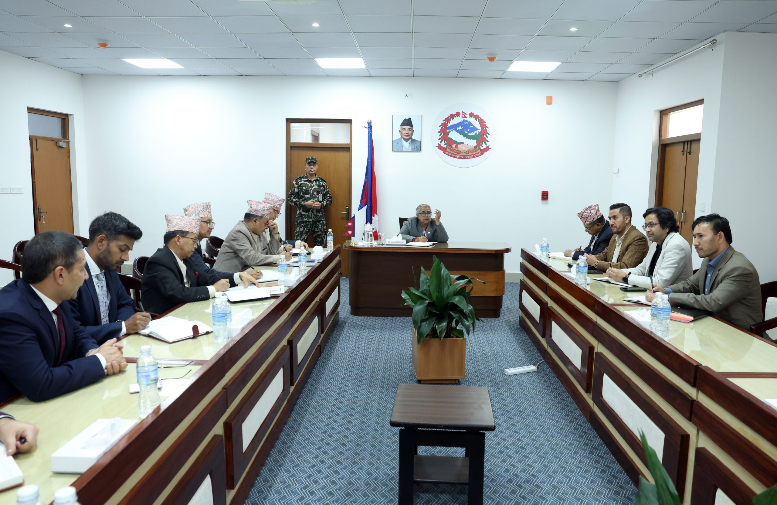 राहदानी सम्बन्धमा कुनै समस्या नहुने गरी काम गर्न प्रधानमन्त्री कार्कीको निर्देशन