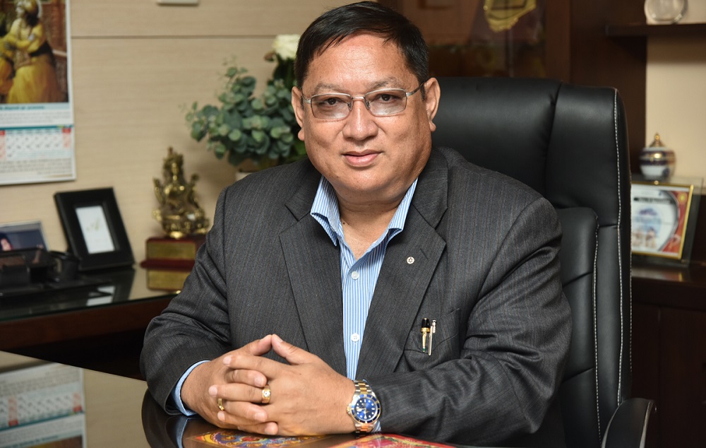 दसैँलगत्तै १८ वर्षमुनिका बालबालिकालाई कोरोना खोप उपलब्ध गराउने: राज्यमन्त्री श्रेष्ठ